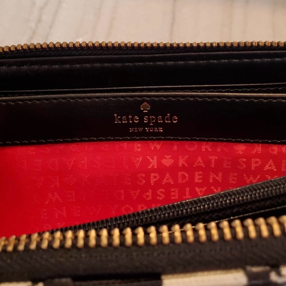 Kate Spade Neda Classic Spade Zip Around Wallet - Picture 6 of 11